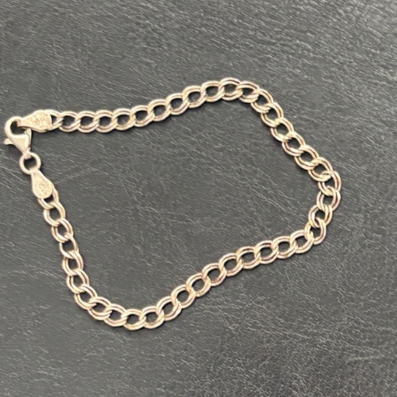 Sterling Silver Double Link 7 1/2” Long, 1/4” Wide Charm  Sterling Silver double link 7” Chain Bracelet